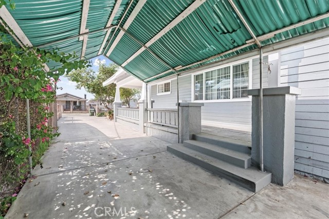 Detail Gallery Image 4 of 35 For 2823 E 6th, Los Angeles,  CA 90023 - 3 Beds | 2 Baths