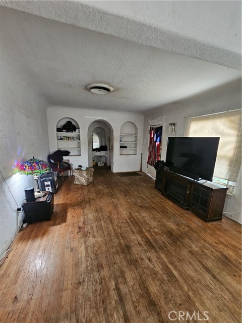 Detail Gallery Image 8 of 13 For 123 Douglas St, Bakersfield,  CA 93308 - 3 Beds | 1 Baths