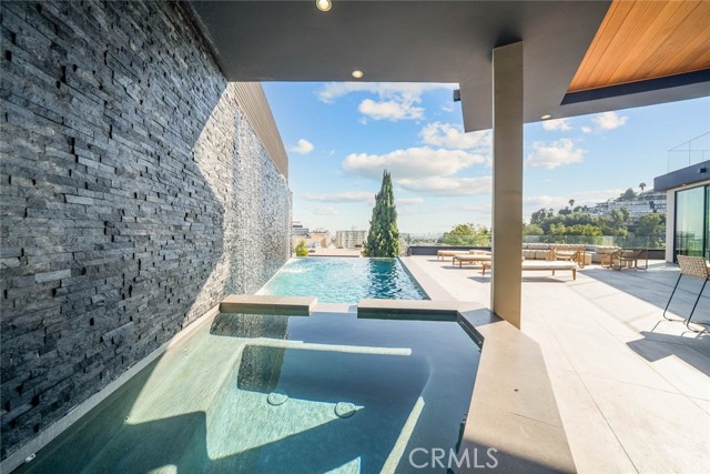 1947 Glencoe Way, Los Angeles CA: https://media.crmls.org/medias/e3fe5054-6131-4382-a901-c097a0c7f123.jpg