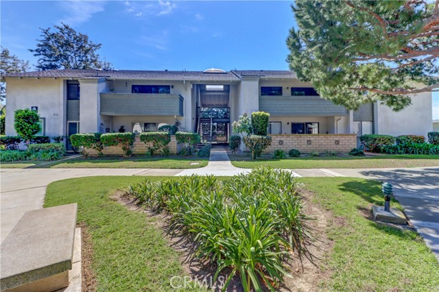 8566 Van Ness Court #19H, Huntington Beach, CA 92646