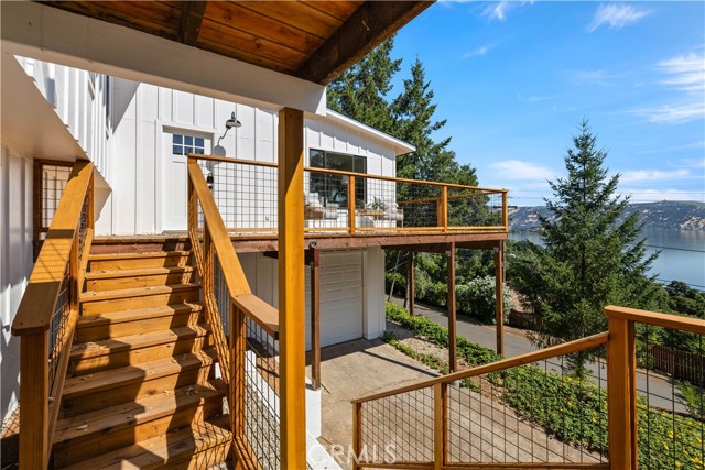 3095 S Lake Drive, Kelseyville CA: https://media.crmls.org/medias/e400250d-91a2-415d-a760-086805d55a59.jpg