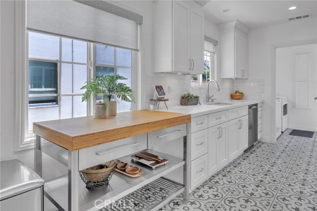 3743 N Studebaker Road, Long Beach CA: https://media.crmls.org/medias/e400412e-975a-4517-8a76-19d066251e95.jpg