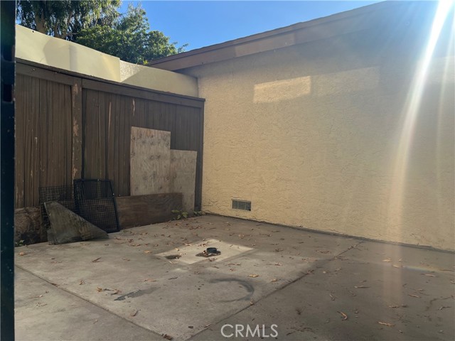 Detail Gallery Image 14 of 18 For 8321 Burnet 3 Ave #3,  North Hills,  CA 91343 - 3 Beds | 1/1 Baths
