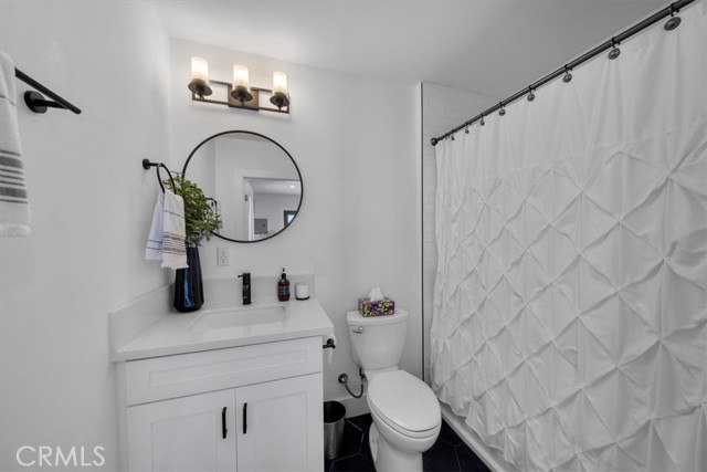 1834 Stearns Drive, Los Angeles CA: https://media.crmls.org/medias/e400d929-7148-4495-ba0a-899dd6279b22.jpg