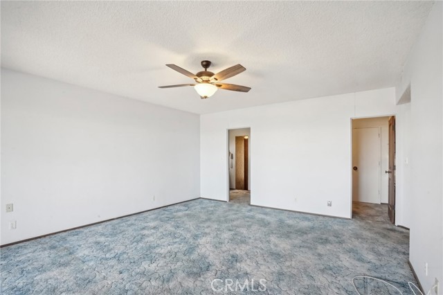 42131 San Jose Drive, San Jacinto CA: https://media.crmls.org/medias/e400ebcf-1331-4c81-b2d4-4b7e0bdf3697.jpg