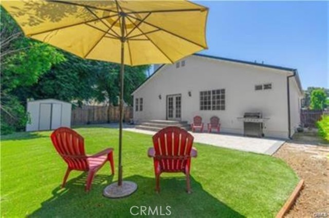 5840 White Oak Avenue, Encino CA: https://media.crmls.org/medias/e4017098-9c6d-409a-94e5-b99e2fab9891.jpg