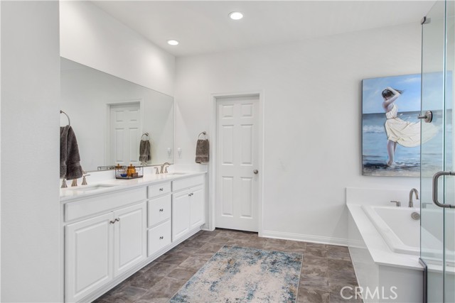 32172 Verbena Way, Temecula CA: https://media.crmls.org/medias/e401983d-172b-4223-95fe-5009a9ee7ad0.jpg