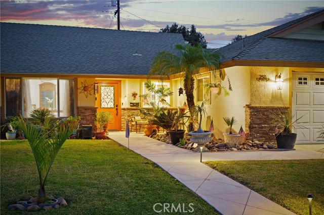 Image 3 for 250 E Hacienda Dr, Corona, CA 92879