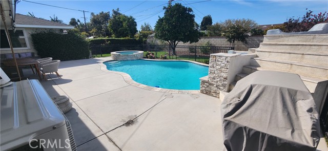 1429 W Beverly Drive, Anaheim CA: https://media.crmls.org/medias/e402b215-ab09-41bd-93d6-31a6eba256e6.jpg