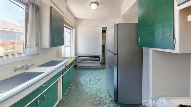 6280 Johnson Avenue, Long Beach CA: https://media.crmls.org/medias/e403268d-bef3-4a28-a373-66e79f765f55.jpg