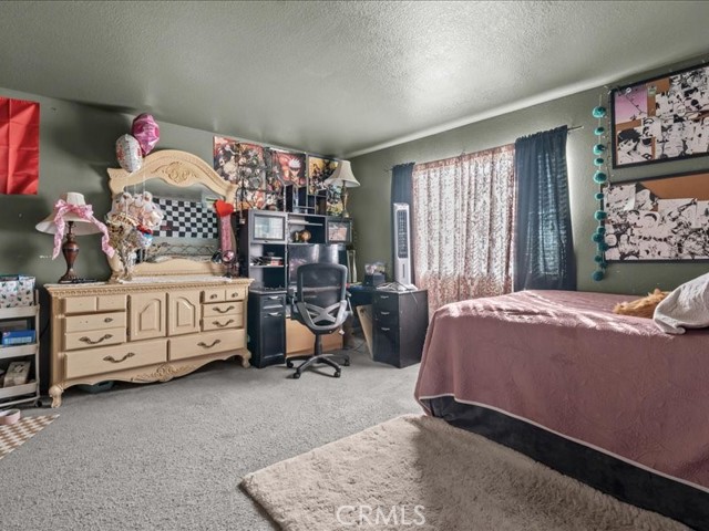 Image 22 of 39 For 528 Memphis Court