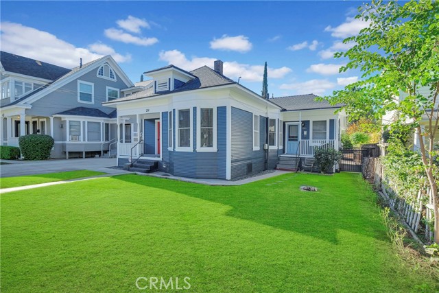 Detail Gallery Image 2 of 25 For 250 Sonora St, Redlands,  CA 92373 - 2 Beds | 1 Baths