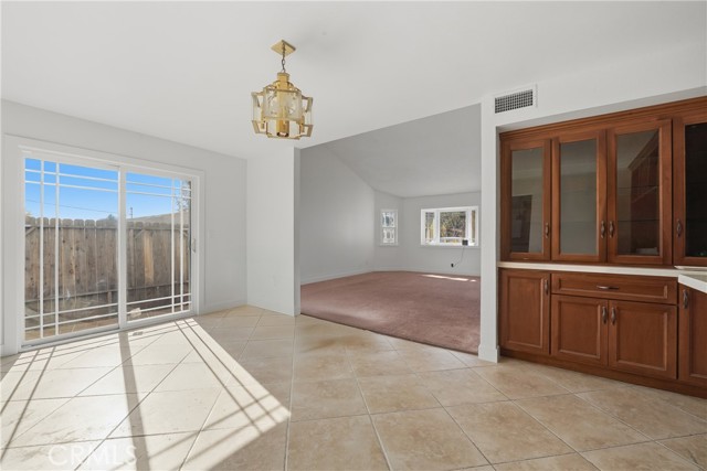 Detail Gallery Image 12 of 67 For 658 Glenmore, Glendale,  CA 91206 - 4 Beds | 3 Baths