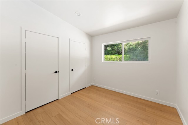 20217 Wells Drive, Woodland Hills CA: https://media.crmls.org/medias/e4046c68-bb07-433e-ae31-3bc5b1881634.jpg