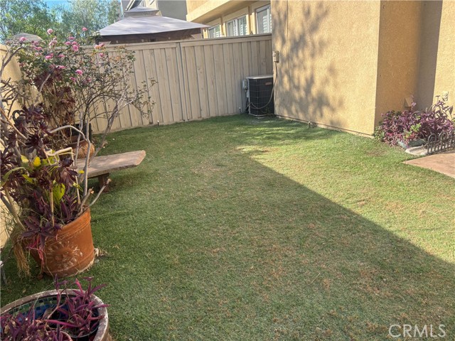 Detail Gallery Image 15 of 16 For 473 N Bloomberry #B,  Orange,  CA 92869 - 3 Beds | 2/1 Baths