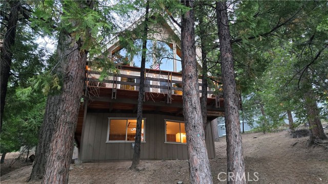 28645 Shenandoah Drive, Lake Arrowhead CA: https://media.crmls.org/medias/e404c599-a007-43ef-9599-a6e418237855.jpg