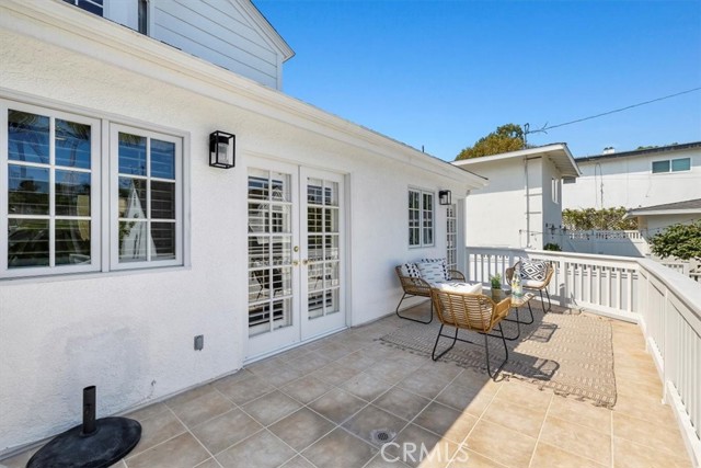 3108 Poinsettia Avenue, Manhattan Beach, California 90266, 3 Bedrooms Bedrooms, ,3 BathroomsBathrooms,Residential,Sold,Poinsettia,SB22192558