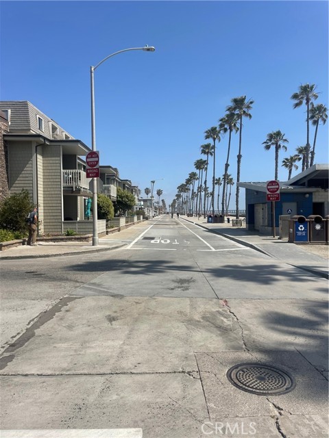 999 Pacific Street, Oceanside, California 92054, 1 Bedroom Bedrooms, ,1 BathroomBathrooms,Residential,For Sale,Pacific Street,SW24086640