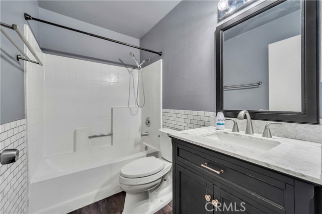 Detail Gallery Image 13 of 17 For 3101 Echo Dr, Rosamond,  CA 93560 - 4 Beds | 2 Baths