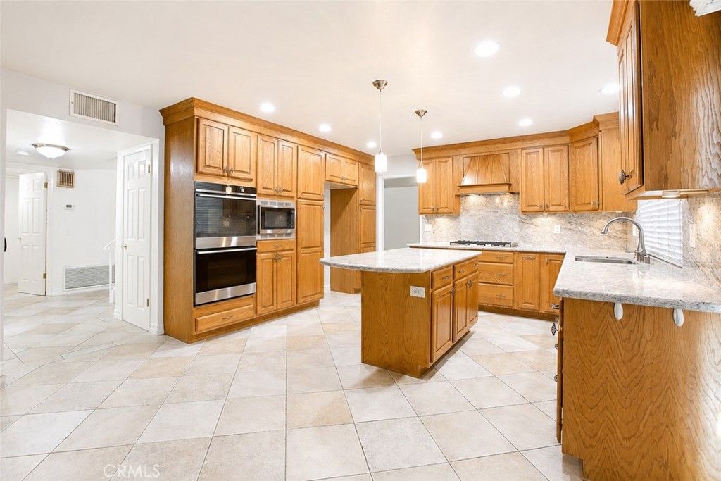 MLS #CV26137664 image #4