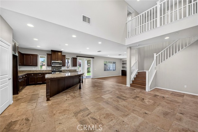 Detail Gallery Image 14 of 55 For 11775 Silver Birch Rd, Corona,  CA 92883 - 4 Beds | 3 Baths