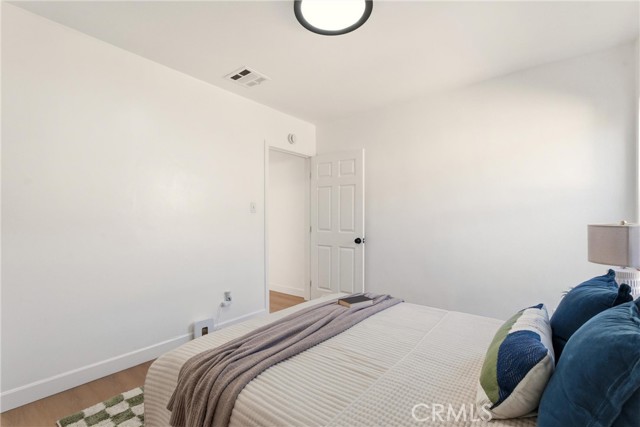 2106 Mcpherson Avenue, Los Angeles CA: https://media.crmls.org/medias/e406371c-e21a-4b8c-9592-a14751e474ac.jpg