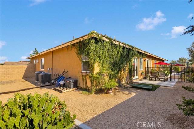 Detail Gallery Image 60 of 75 For 12916 Hyperion Ln, Apple Valley,  CA 92308 - 5 Beds | 3/1 Baths