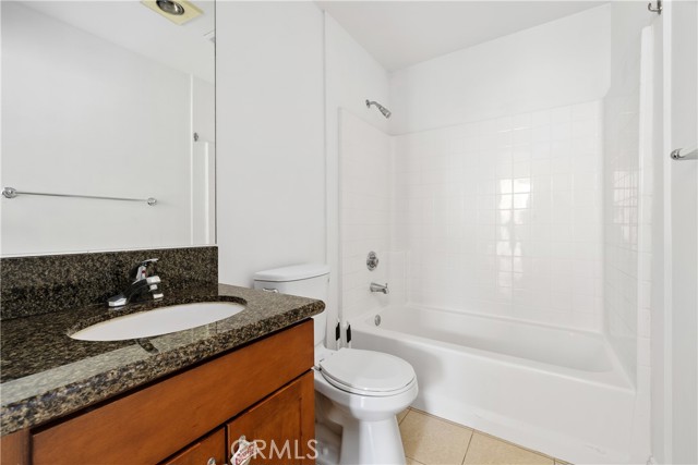Detail Gallery Image 20 of 28 For 6938 Laurel Canyon Blvd #304,  North Hollywood,  CA 91605 - 2 Beds | 2 Baths