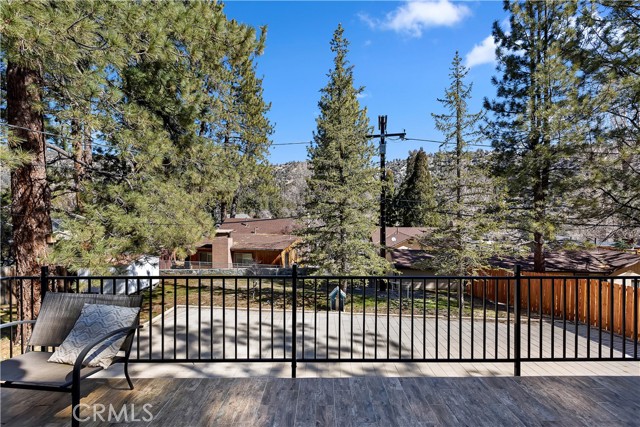 Detail Gallery Image 7 of 32 For 990 Lark Rd, Wrightwood,  CA 92397 - 3 Beds | 2 Baths