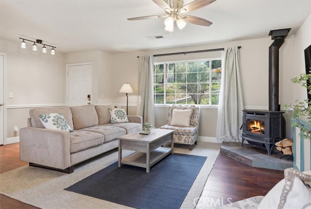 Detail Gallery Image 13 of 48 For 50047 Hangtree, Oakhurst,  CA 93644 - 3 Beds | 2 Baths