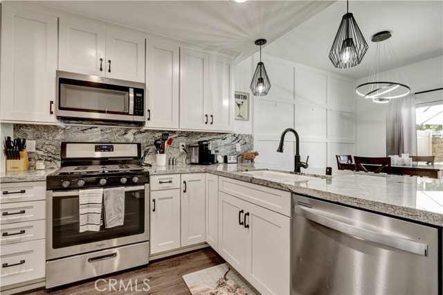 Detail Gallery Image 21 of 50 For 28102 Bobwhite #3,  Saugus,  CA 91350 - 3 Beds | 2/1 Baths