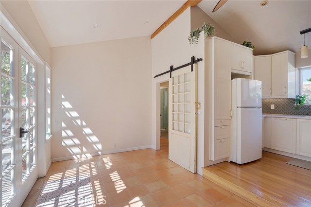 Detail Gallery Image 8 of 33 For 5513 Cartwright Ave, North Hollywood,  CA 91601 - 3 Beds | 2 Baths