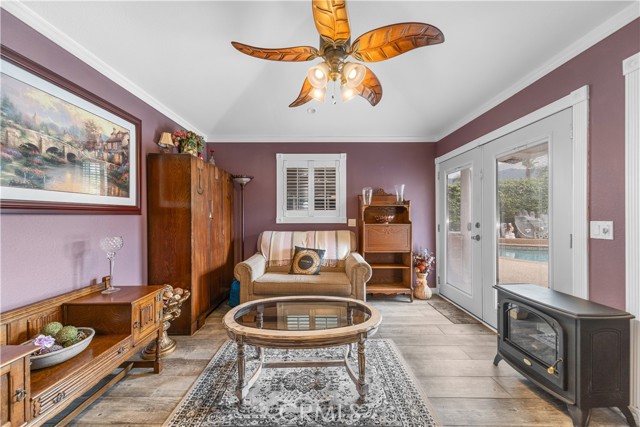 2033 E Duell Street, Glendora CA: https://media.crmls.org/medias/e40abbbb-f39f-419f-84c8-1fbf69e9b20c.jpg