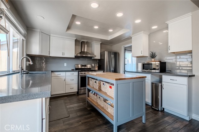 Detail Gallery Image 4 of 30 For 5829 Quiroz, Jurupa Valley,  CA 92509 - 3 Beds | 2 Baths