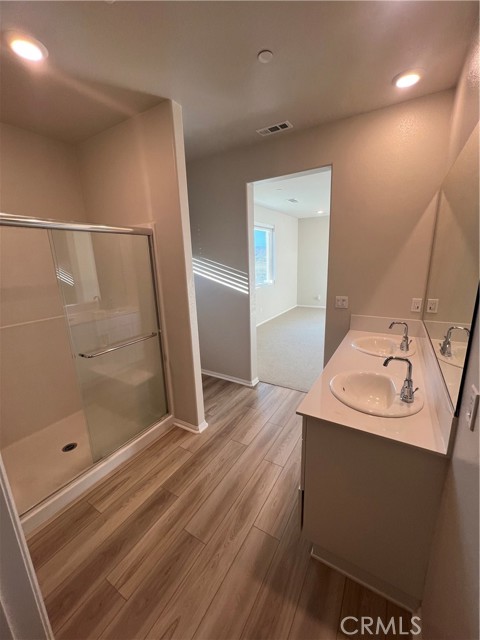 Detail Gallery Image 17 of 26 For 19557 Hanging Rock, Lake Elsinore,  CA 92532 - 5 Beds | 3 Baths