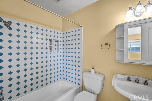 Detail Gallery Image 12 of 22 For 2237 W 230th Pl, Torrance,  CA 90501 - 3 Beds | 2 Baths