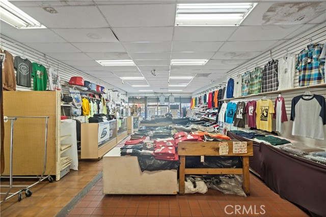 Image 7 of 15 For 810 Rosecrans Avenue