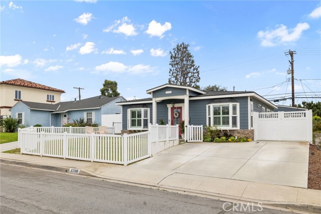 Detail Gallery Image 3 of 36 For 5708 Clearsite St, Torrance,  CA 90505 - 3 Beds | 2 Baths