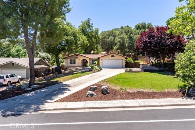 138 15th Street, Paso Robles CA: https://media.crmls.org/medias/e40e7d49-b3d2-4ddf-b9bd-bb6b84a765b8.jpg