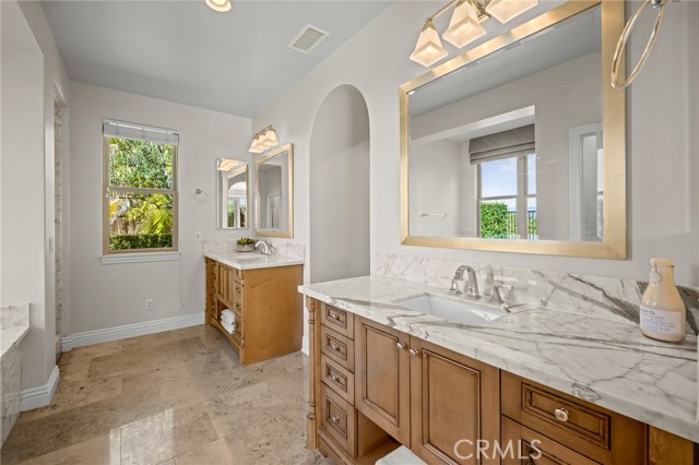 3 Stockmen Road, Ladera Ranch CA: https://media.crmls.org/medias/e40f53d1-8553-4c0d-8708-566a1b5afc6c.jpg