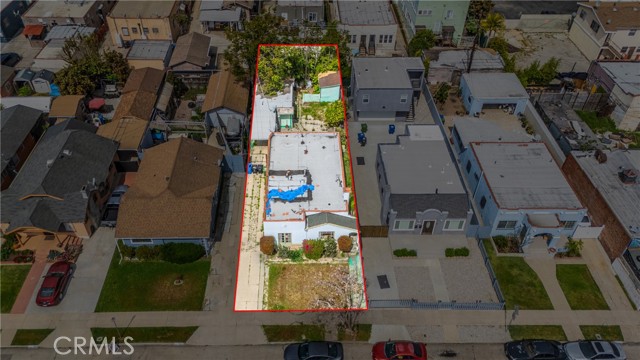 5823 Madden Avenue, Los Angeles CA: https://media.crmls.org/medias/e40f8b6f-219d-4768-98e2-fcbd3d5a7d6d.jpg