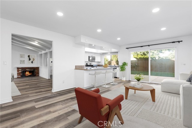 Detail Gallery Image 8 of 26 For 7 Chattanooga, Irvine,  CA 92620 - 4 Beds | 3 Baths