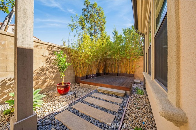 Detail Gallery Image 32 of 41 For 125 Island Coral, Irvine,  CA 92620 - 3 Beds | 2/1 Baths