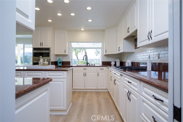 28361 Chat Drive, Laguna Niguel CA: https://media.crmls.org/medias/e4106377-fc80-48bc-a7d3-fea2356038a9.jpg