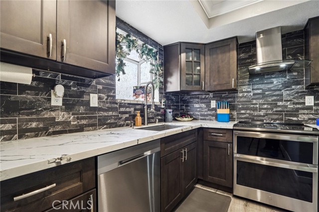 Detail Gallery Image 11 of 39 For 15928 Hunsaker #7,  Paramount,  CA 90723 - 3 Beds | 3 Baths