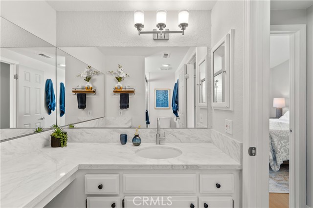45436 Driftwood Drive, Palm Desert CA: https://media.crmls.org/medias/e4116edb-d9b6-418d-b2d8-36e07acc5683.jpg