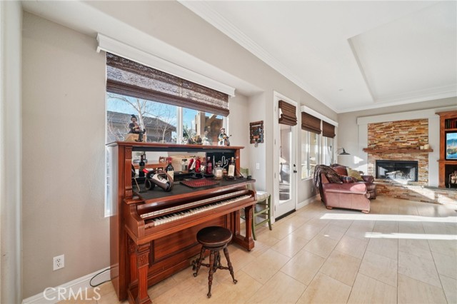 Detail Gallery Image 5 of 73 For 3004 Dapplegray, Norco,  CA 92860 - 4 Beds | 2/1 Baths