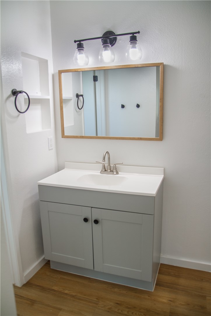Detail Gallery Image 5 of 19 For 23300 Sesame St #E,  Torrance,  CA 90502 - 0 Beds | 1 Baths