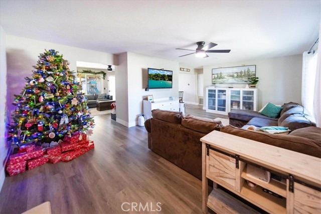 Detail Gallery Image 7 of 55 For 22287 Black Beauty, Wildomar,  CA 92595 - 4 Beds | 2 Baths