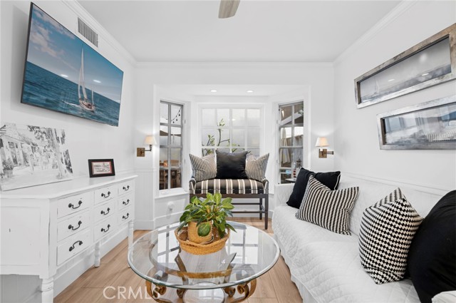 Detail Gallery Image 23 of 40 For 117 Amethyst Ave, Newport Beach,  CA 92662 - 3 Beds | 2 Baths